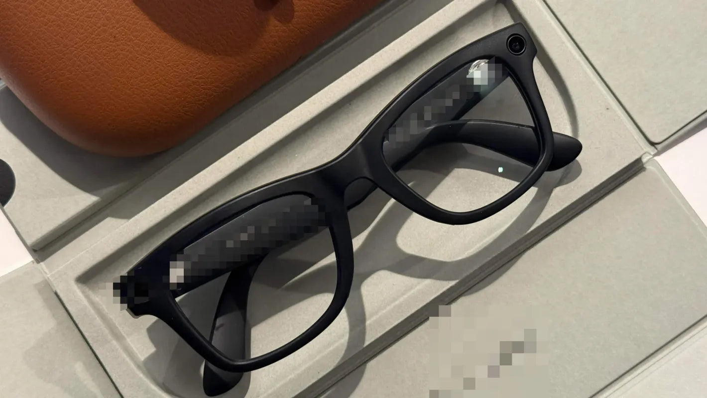 Black Square Tech Glasses (2)